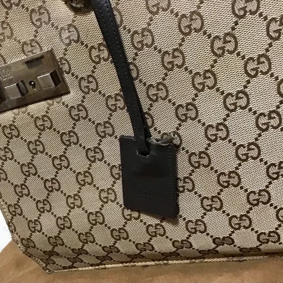 Gucci Bags - Picture 6 of 16